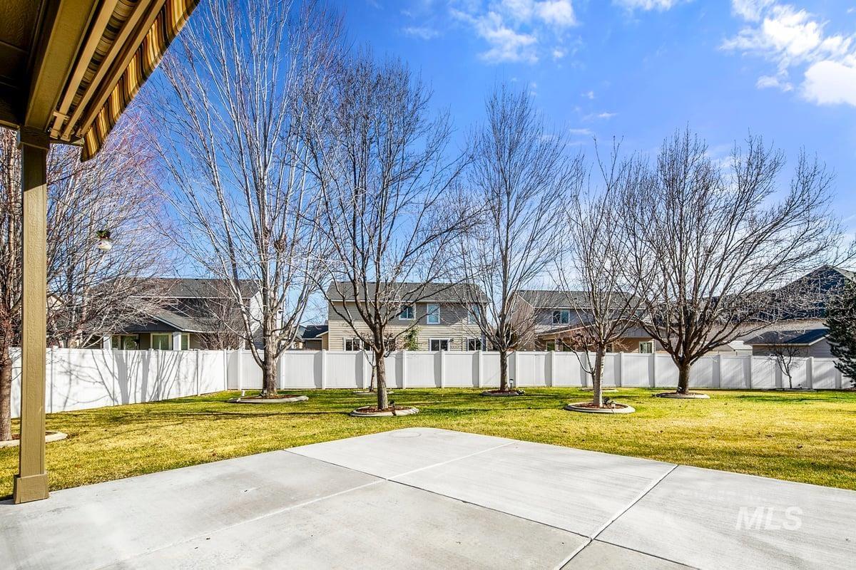 1213 West Lowry Street Meridian, ID 83646 - Photo 31 of 38 View of patio featuring a residential view