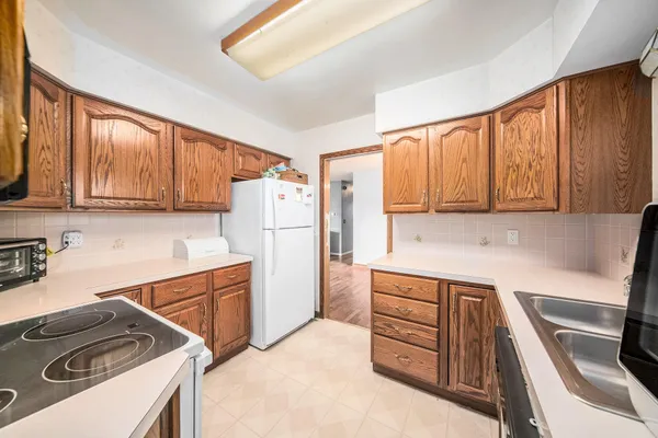 $205,000 | 440 Marshall Street, Brooklyn, MI 49230