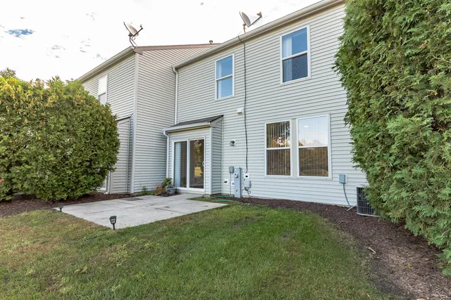 $365,000 | 3264 Bromley Lane, Aurora, IL 60502