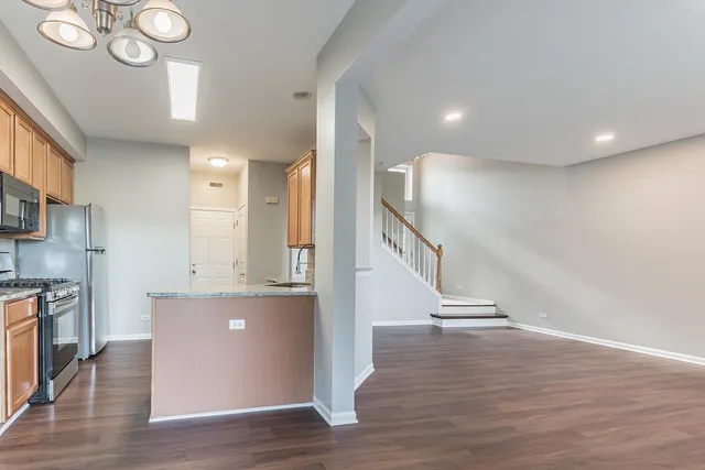 $365,000 | 3264 Bromley Lane, Aurora, IL 60502