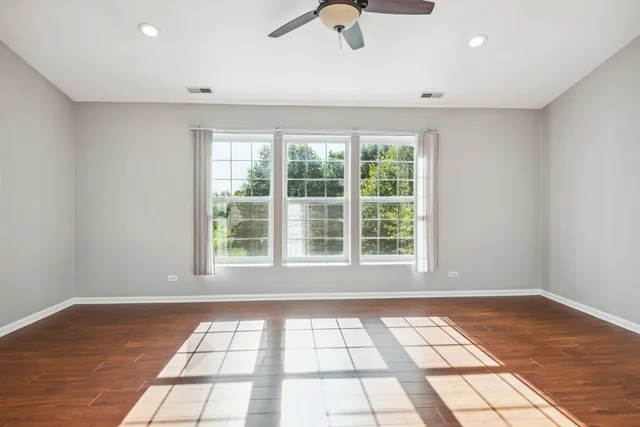 $365,000 | 3264 Bromley Lane, Aurora, IL 60502