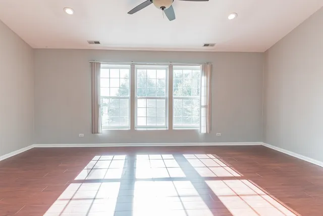 $365,000 | 3264 Bromley Lane, Aurora, IL 60502