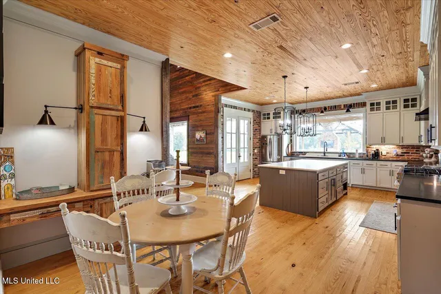 $875,000 | 849 Athens Road, Mendenhall, MS 39114