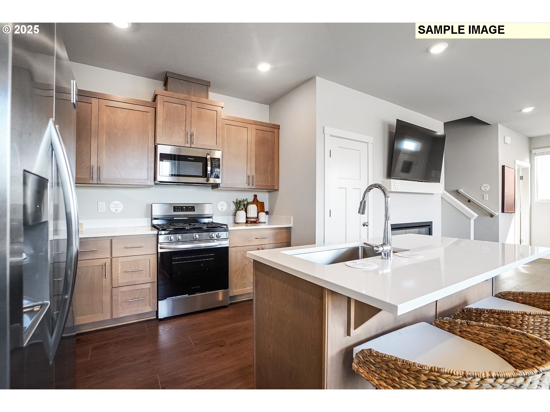 16668 Southwest Darling Lane Tigard, OR 97224 - Photo 9 of 31