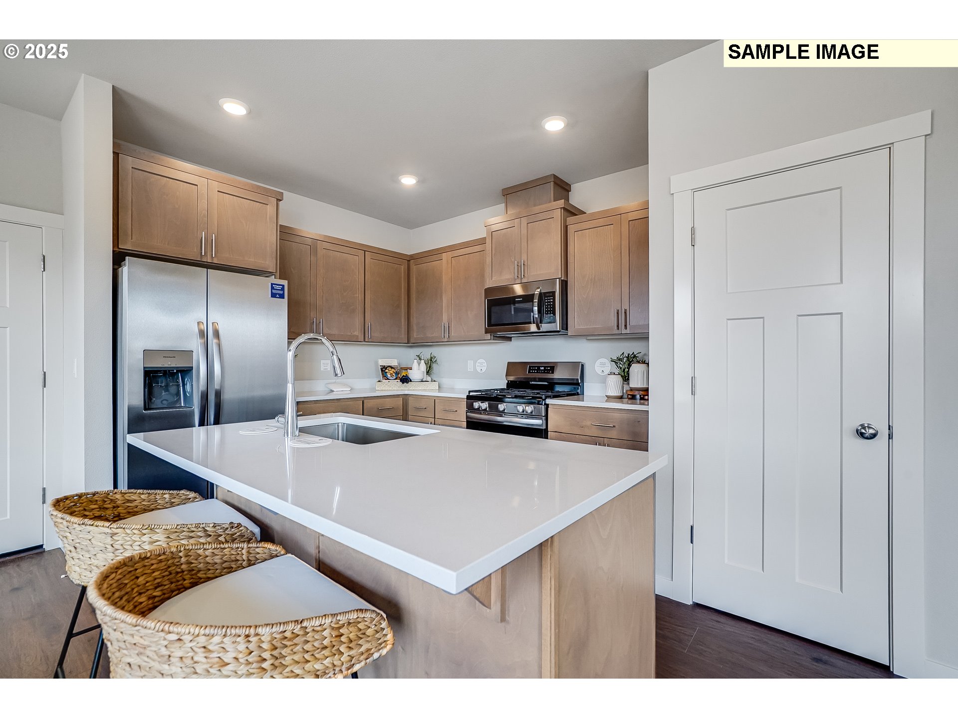 16668 Southwest Darling Lane Tigard, OR 97224 - Photo 10 of 31