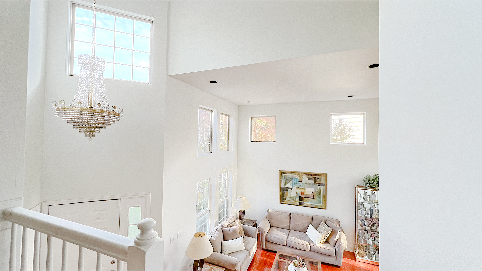 968 Knowles Road Gurnee, IL 60031 - Photo 13 of 33 a view of a hallway with front door