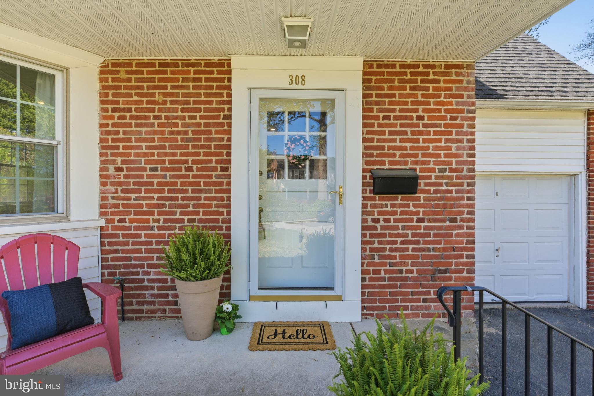 308 Canterbury Road Havertown, PA 19083 - Photo 4 of 26 a view of a brick wall with living room