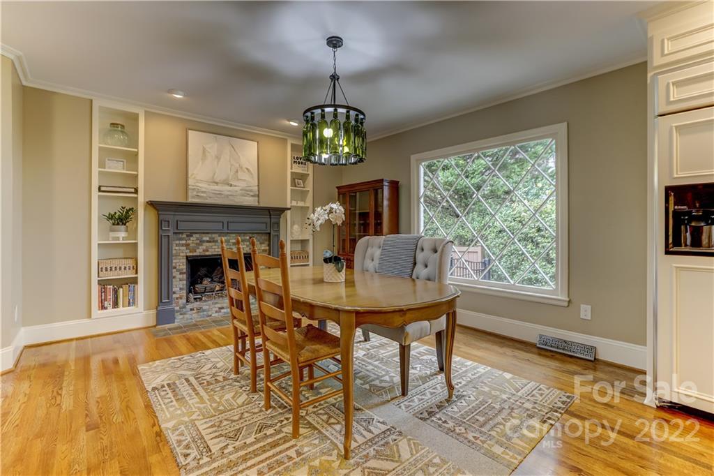 408 Robmont Road Charlotte, NC 28270 - Photo 14 of 48 Gallery Image 14
