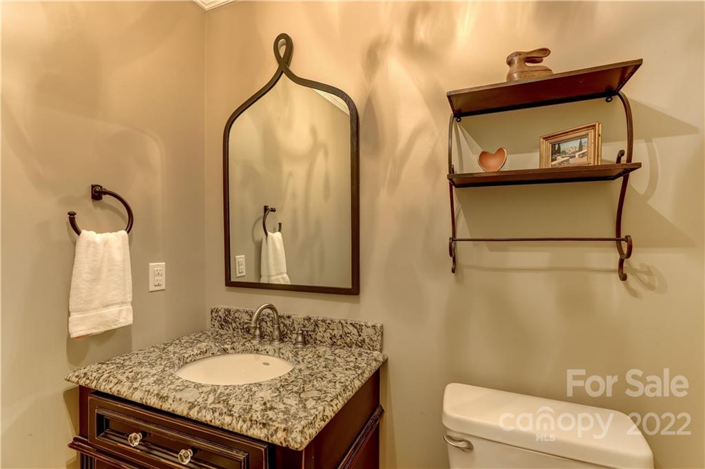408 Robmont Road Charlotte, NC 28270 - Photo 18 of 48 Gallery Image 18