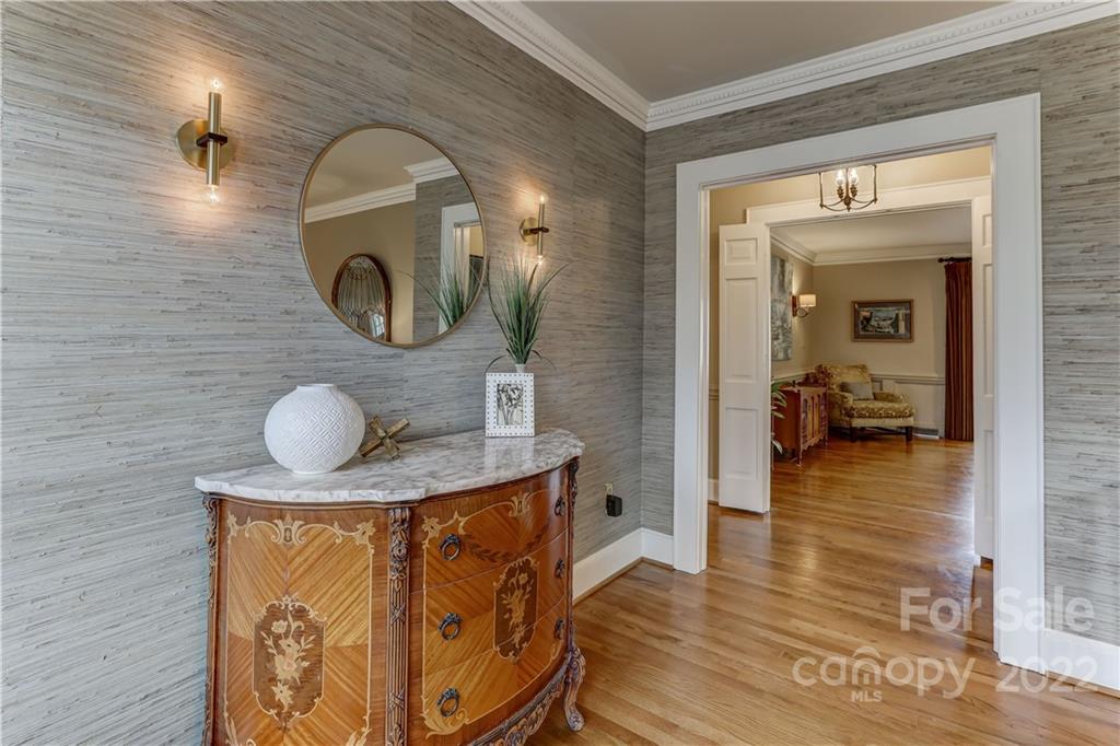 408 Robmont Road Charlotte, NC 28270 - Photo 4 of 48 Gallery Image 4