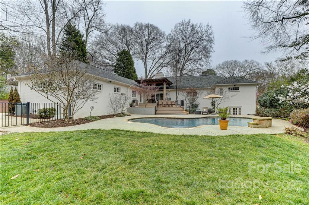 408 Robmont Road Charlotte, NC 28270 - Photo 46 of 48 Gallery Image 46