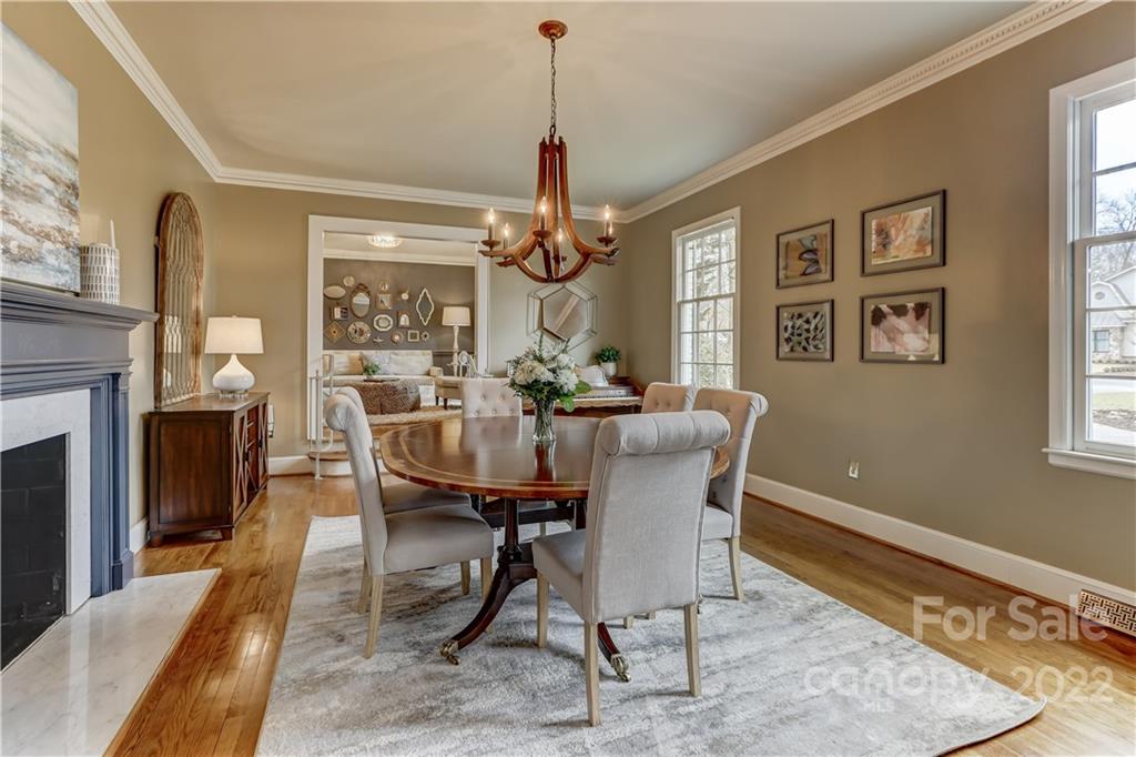 408 Robmont Road Charlotte, NC 28270 - Photo 5 of 48 Gallery Image 5