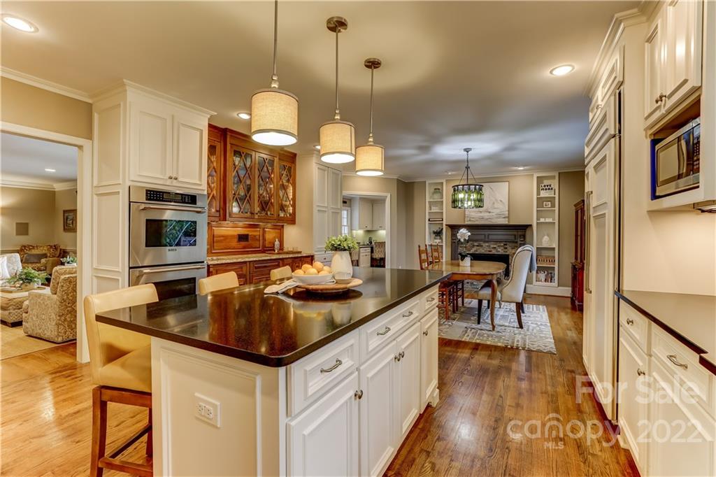 408 Robmont Road Charlotte, NC 28270 - Photo 10 of 48 Gallery Image 10