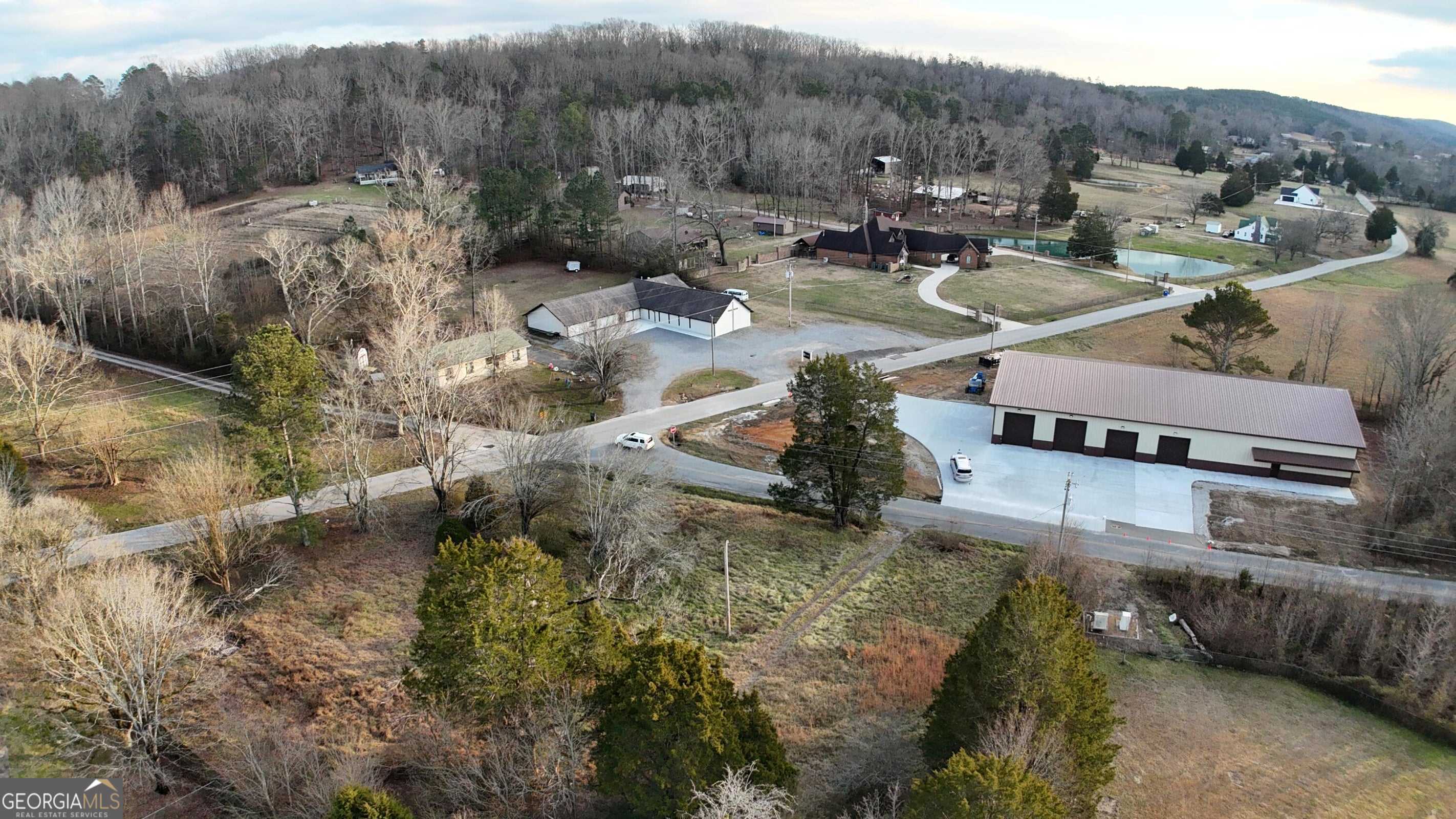1585 East Reed Road LaFayette, GA 30728 - Photo 6 of 8 a view of a town with mountains in the background