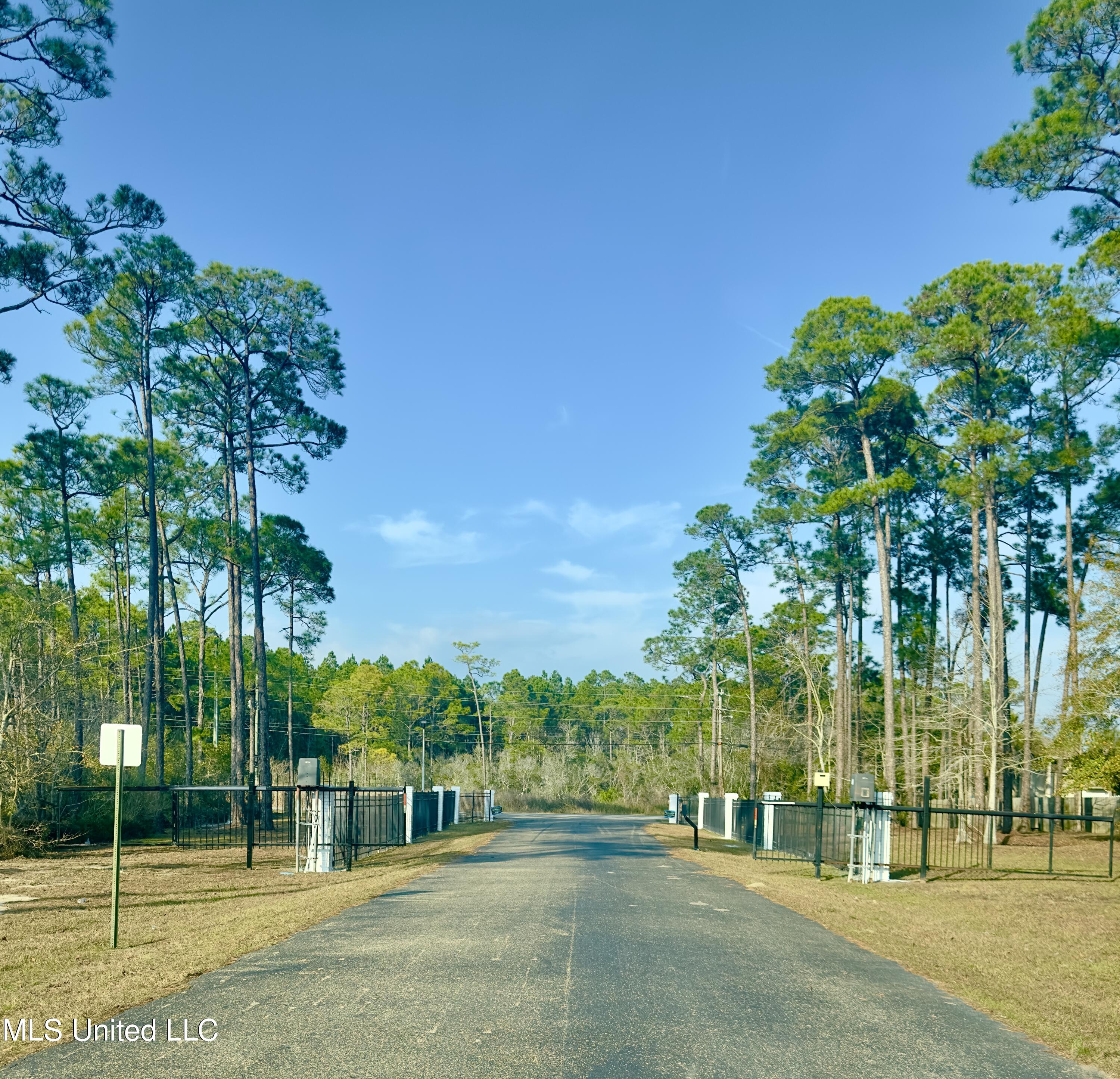 Hummingbird Lane Biloxi, MS 39532 - Photo 9 of 9 IMG_7326
