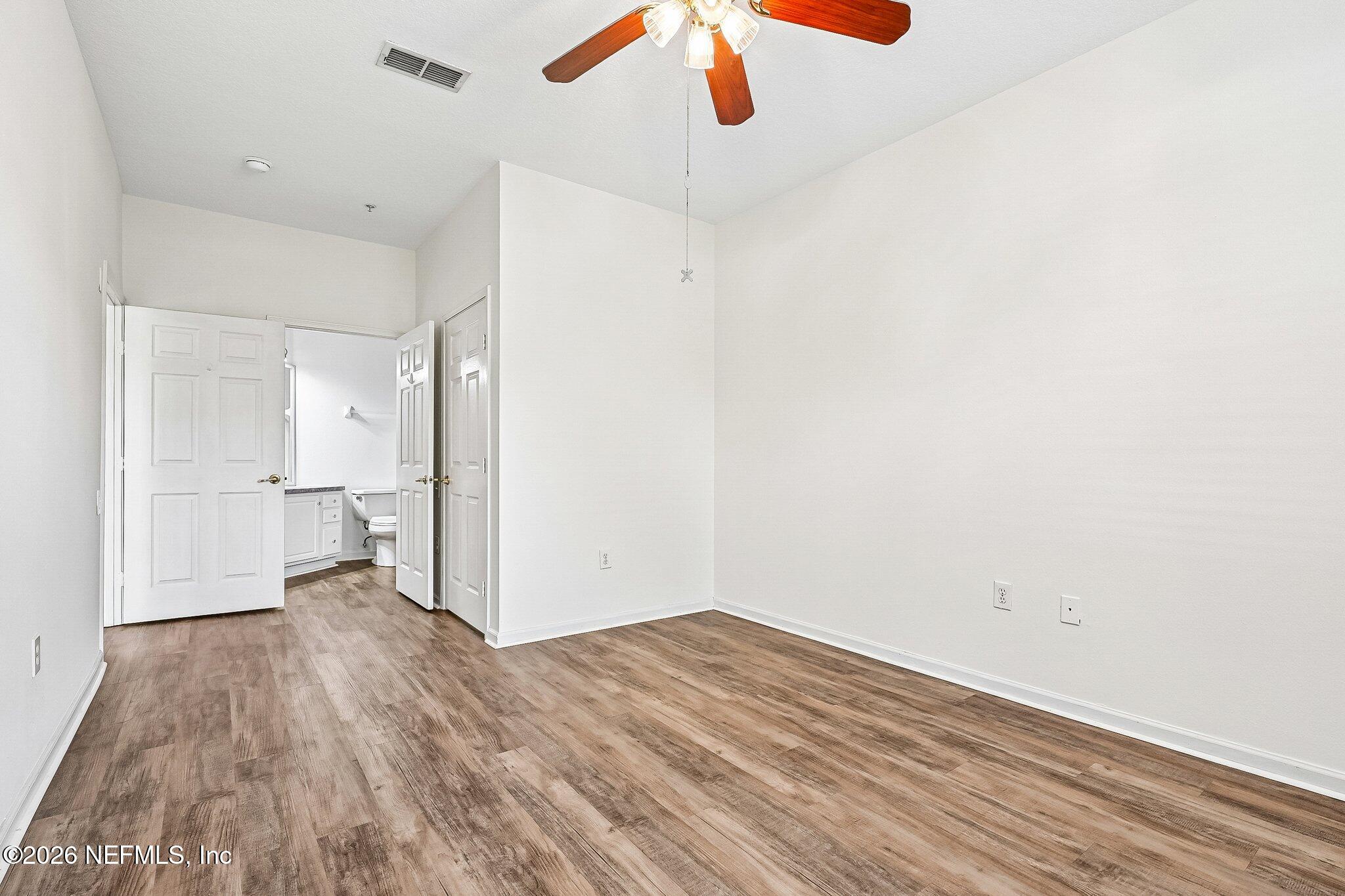 10550 Baymeadows Road, Unit 303 Jacksonville, FL 32256 - Photo 14 of 41 Primary Bedroom