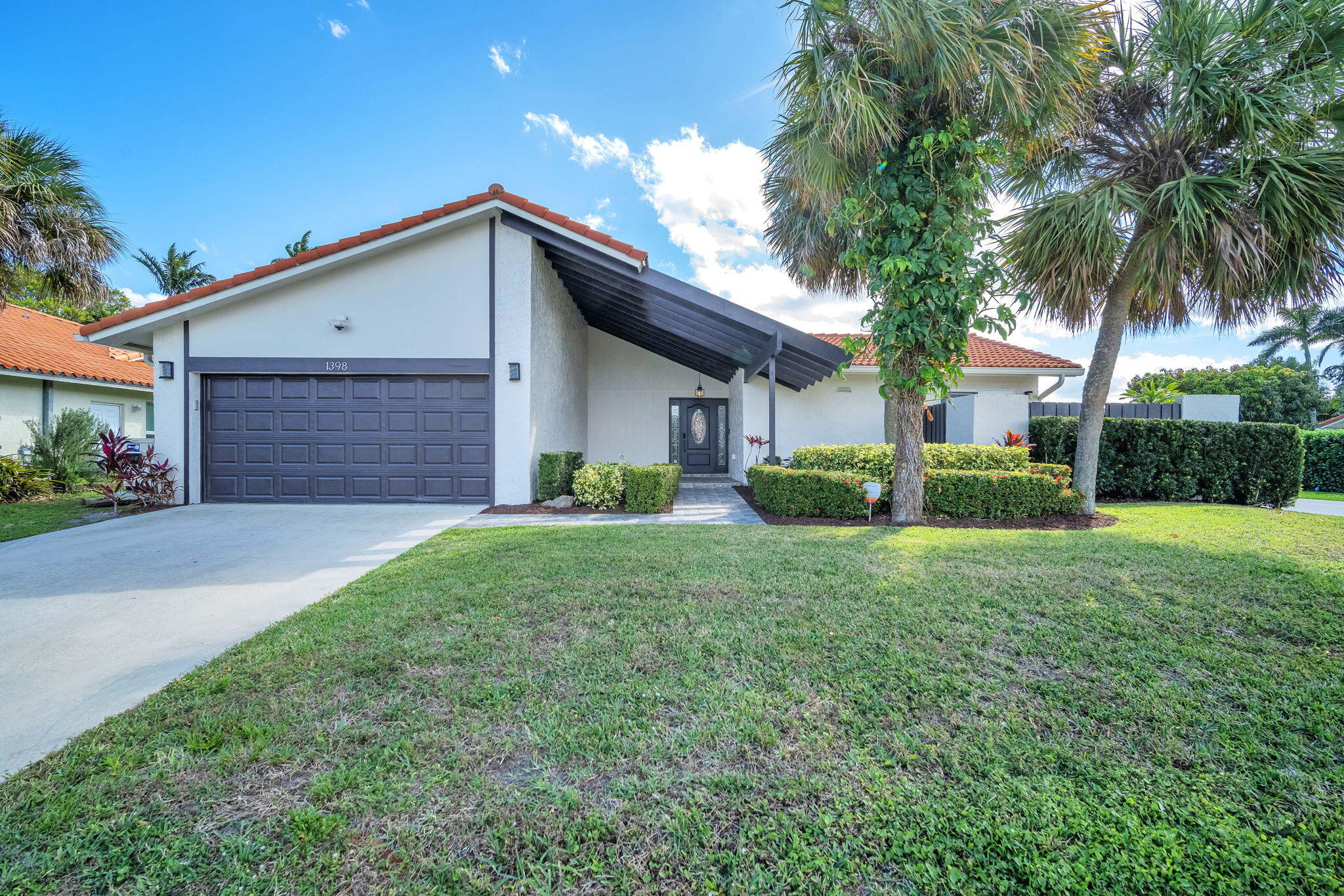 1398 Southwest 16th Street Boca Raton, FL 33486 - Photo 4 of 37 20-web-or-mls-DSC_4075