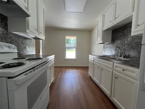 $850 | 1231 Sycamore Avenue, Unit B, Huntsville, TX 77340