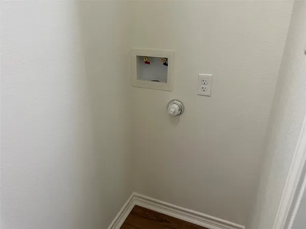 $850 | 1231 Sycamore Avenue, Unit B, Huntsville, TX 77340