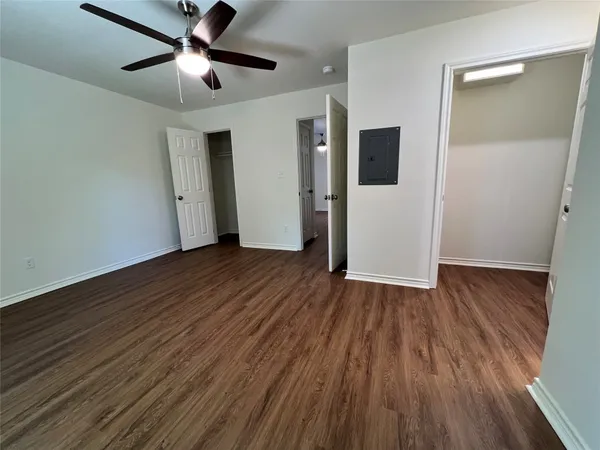 $850 | 1231 Sycamore Avenue, Unit B, Huntsville, TX 77340