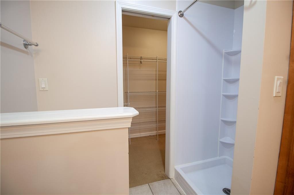 6110 East Meadow Ridge Road Columbus, IN 47203 - Photo 17 of 21 Gallery Image 17