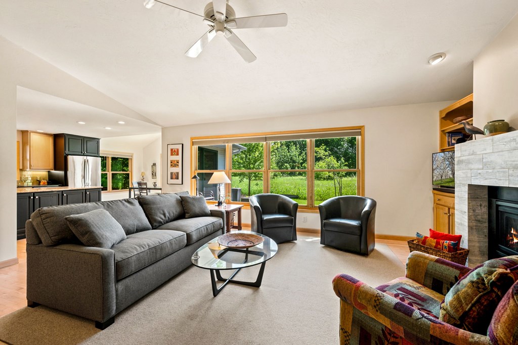 7814 Eames Farm Road, Unit 3V Egg Harbor, WI 54209 - Photo 5 of 26