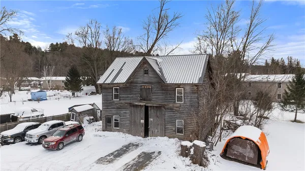$279,900 | 124 Prospect Street, Schoharie, NY 12157