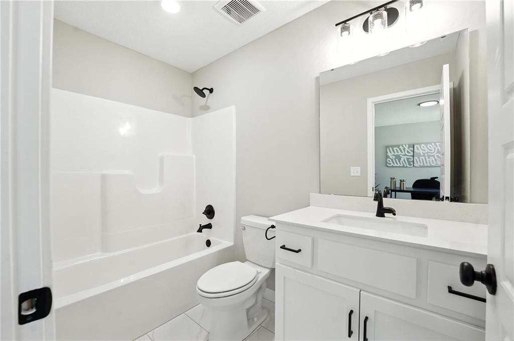 19615 West 195th Street Spring Hill, KS 66083 - Photo 17 of 20