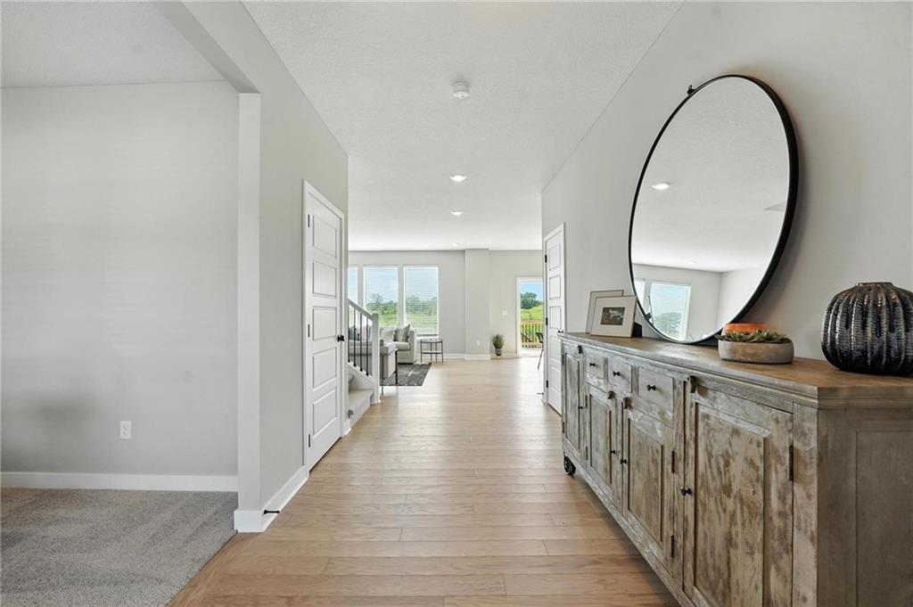 19615 West 195th Street Spring Hill, KS 66083 - Photo 2 of 20