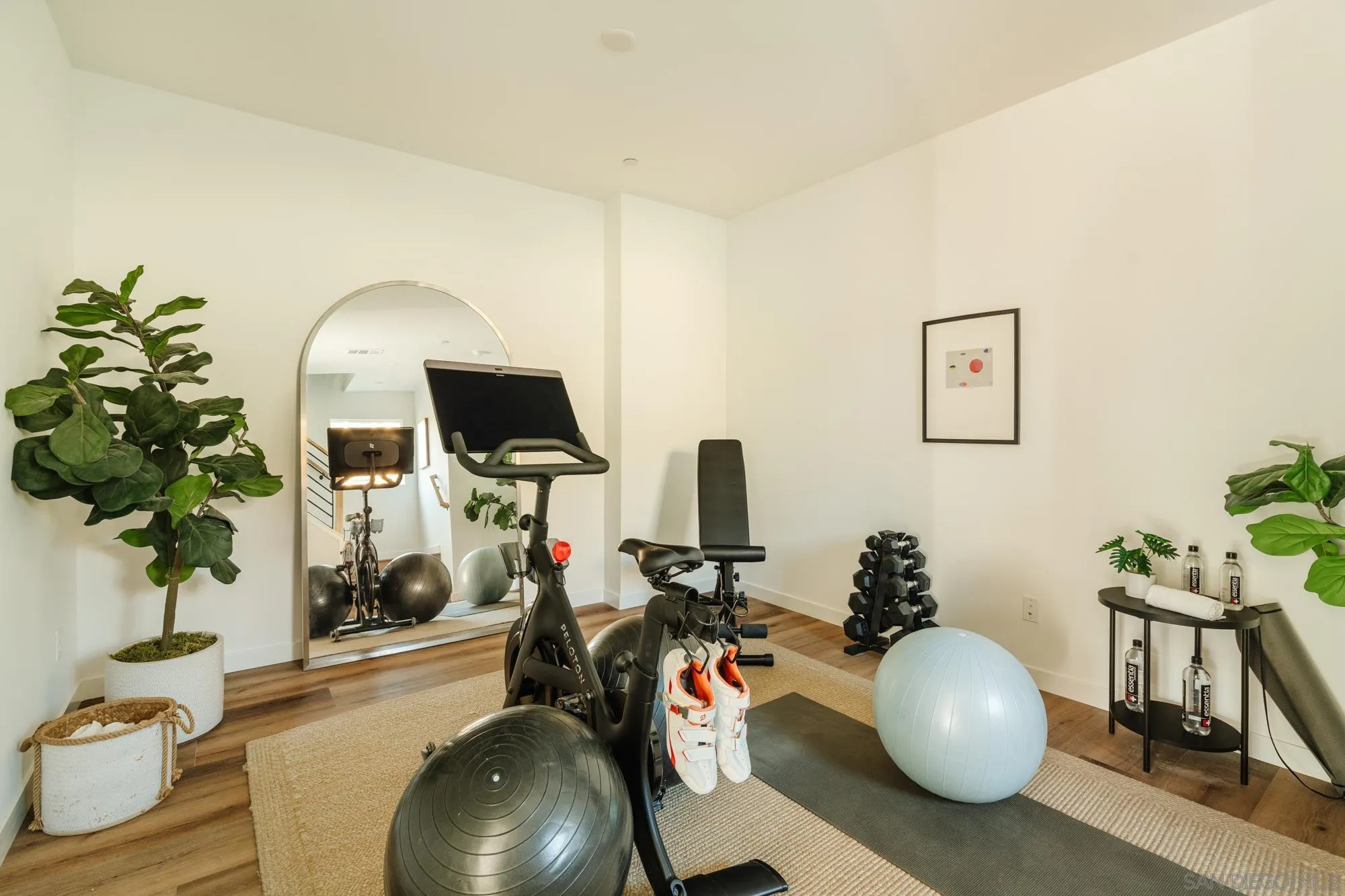 3863 North Riley Lane Los Angeles, CA 90065 - Photo 15 of 53