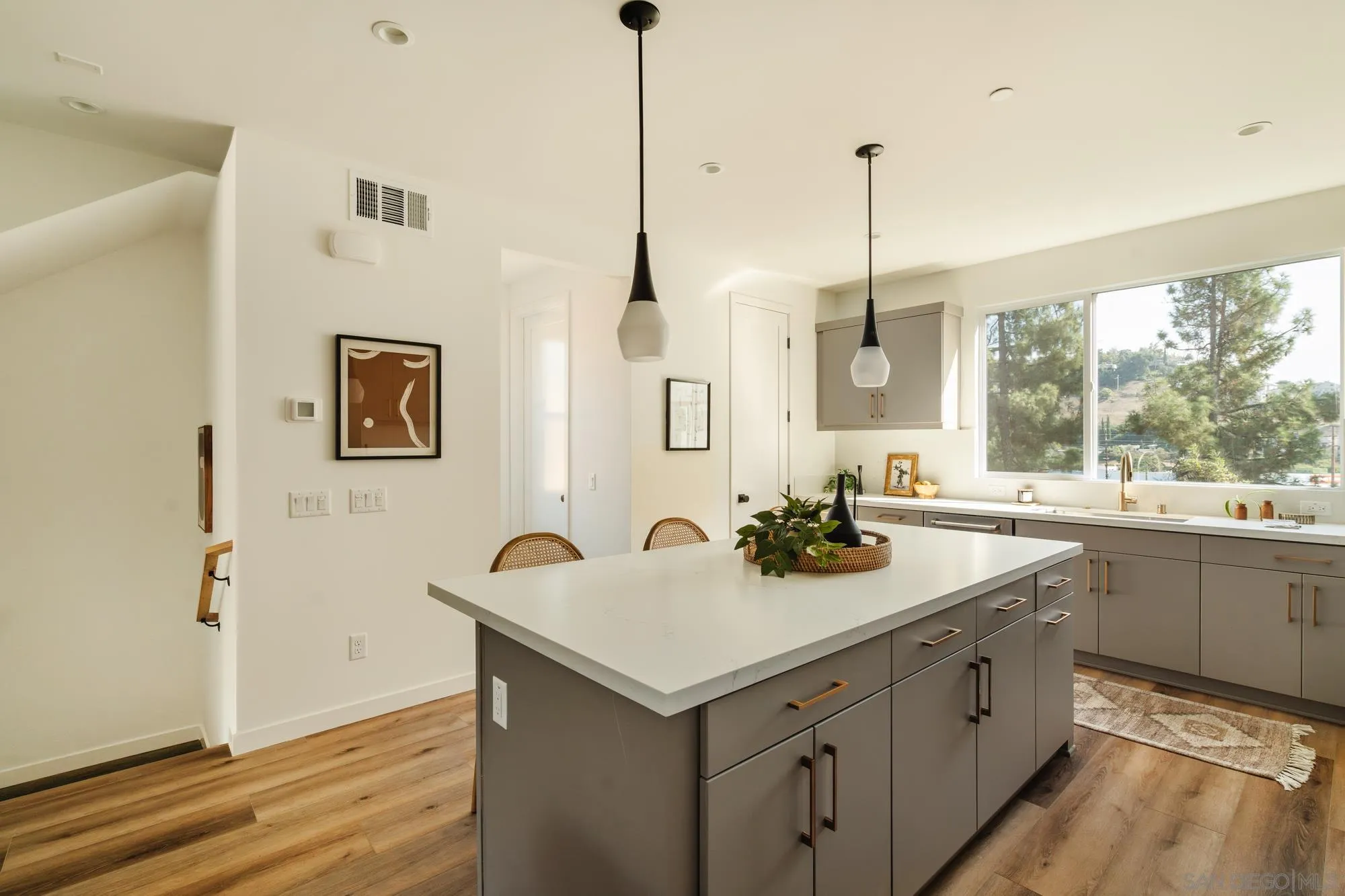 3863 North Riley Lane Los Angeles, CA 90065 - Photo 8 of 53