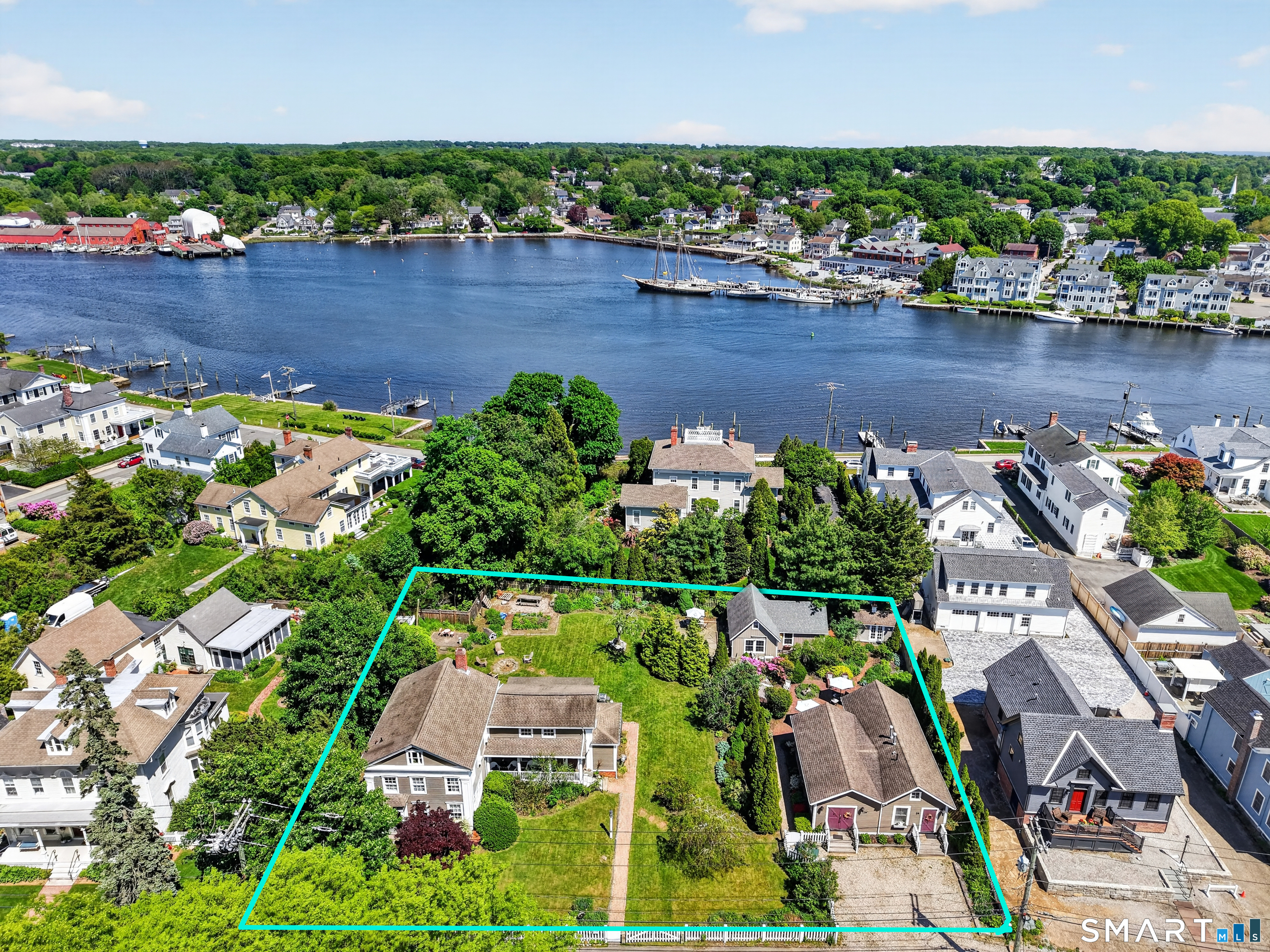26 Pearl Street Groton, CT 06355 - Photo 2 of 40 Capt Morgan Compound