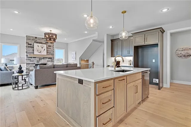 $763,900 | 17421 Gillette Street, Overland Park, KS 66221