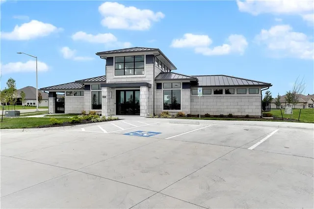 $763,900 | 17421 Gillette Street, Overland Park, KS 66221