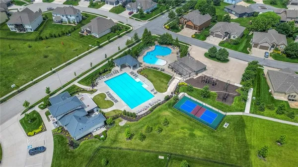 $771,900 | 17421 Gillette Street, Overland Park, KS 66221