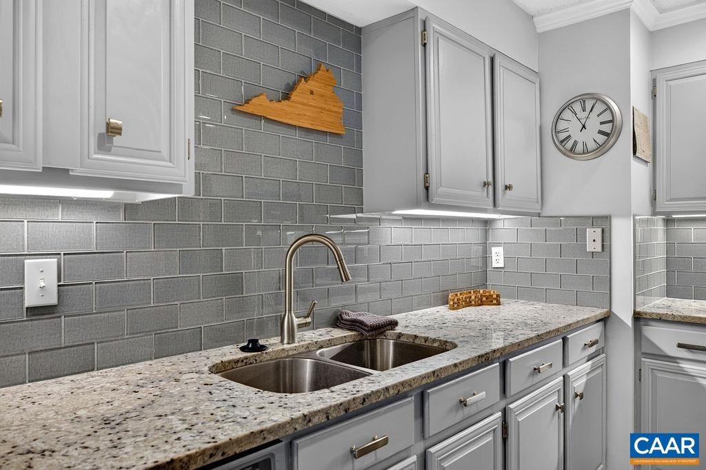2050 Stone Ridge Roseland, VA 22967 - Photo 10 of 28 Gallery Image 10
