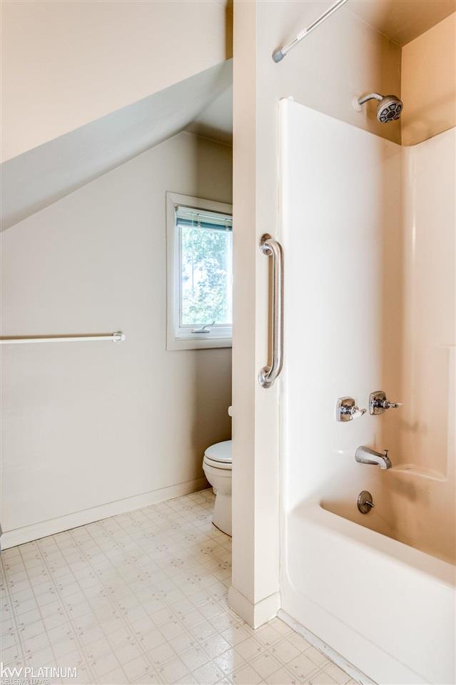 7347 Maple Road Lexington, MI 48450 - Photo 4 of 46 50060353-3.JPG
