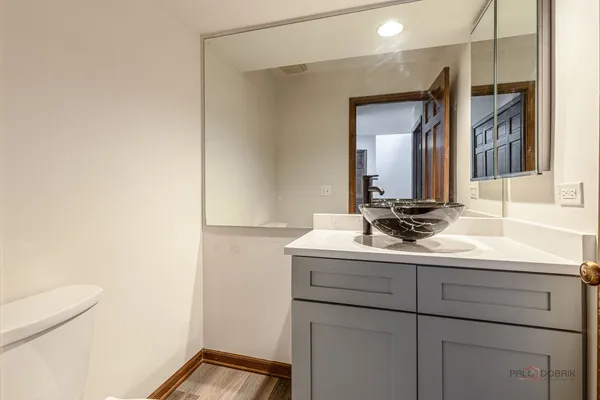 $3,500 | 851 Sutton Court, Unit 851, Lincolnshire, IL 60069