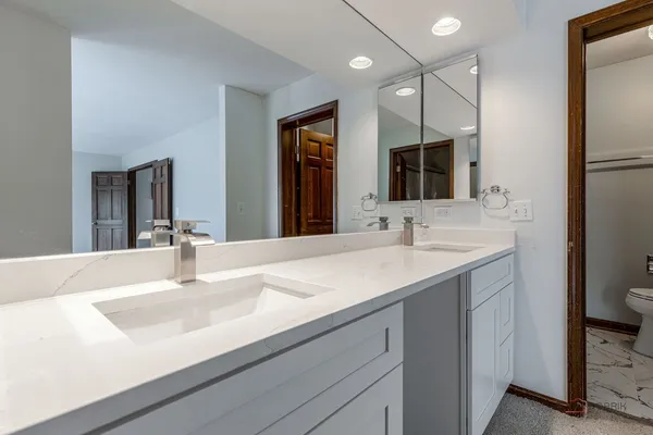 $3,500 | 851 Sutton Court, Unit 851, Lincolnshire, IL 60069