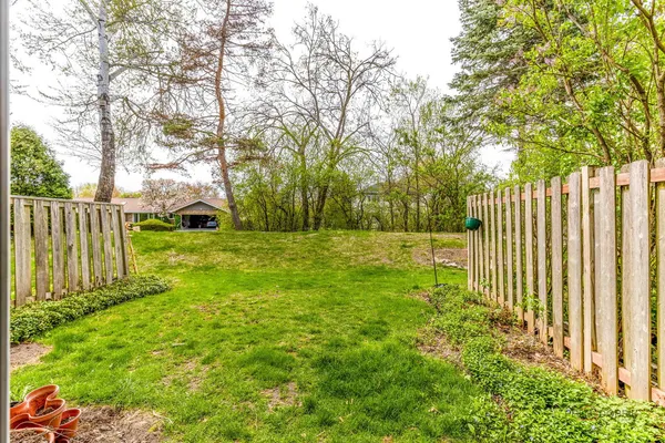 $3,500 | 851 Sutton Court, Unit 851, Lincolnshire, IL 60069