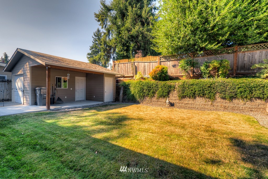 2606 Northeast 9th Street Renton, WA 98056 - Photo 12 of 12