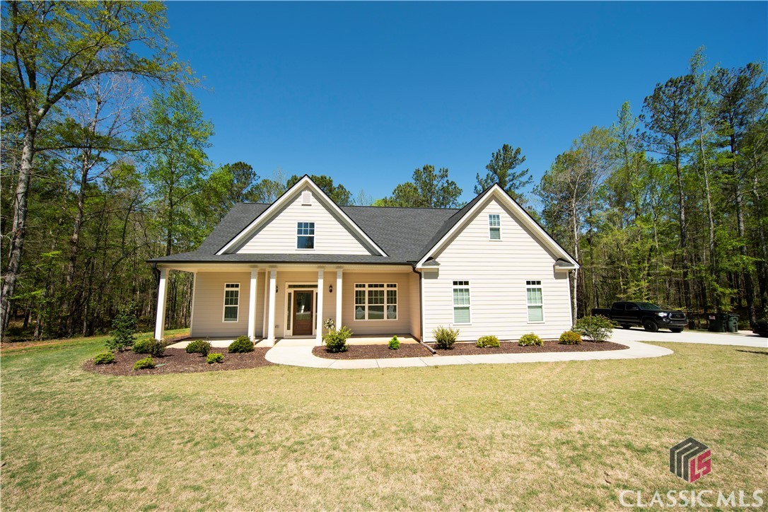 247 Black Thorn Road Colbert, GA 30628 - Photo 10 of 54 Front View