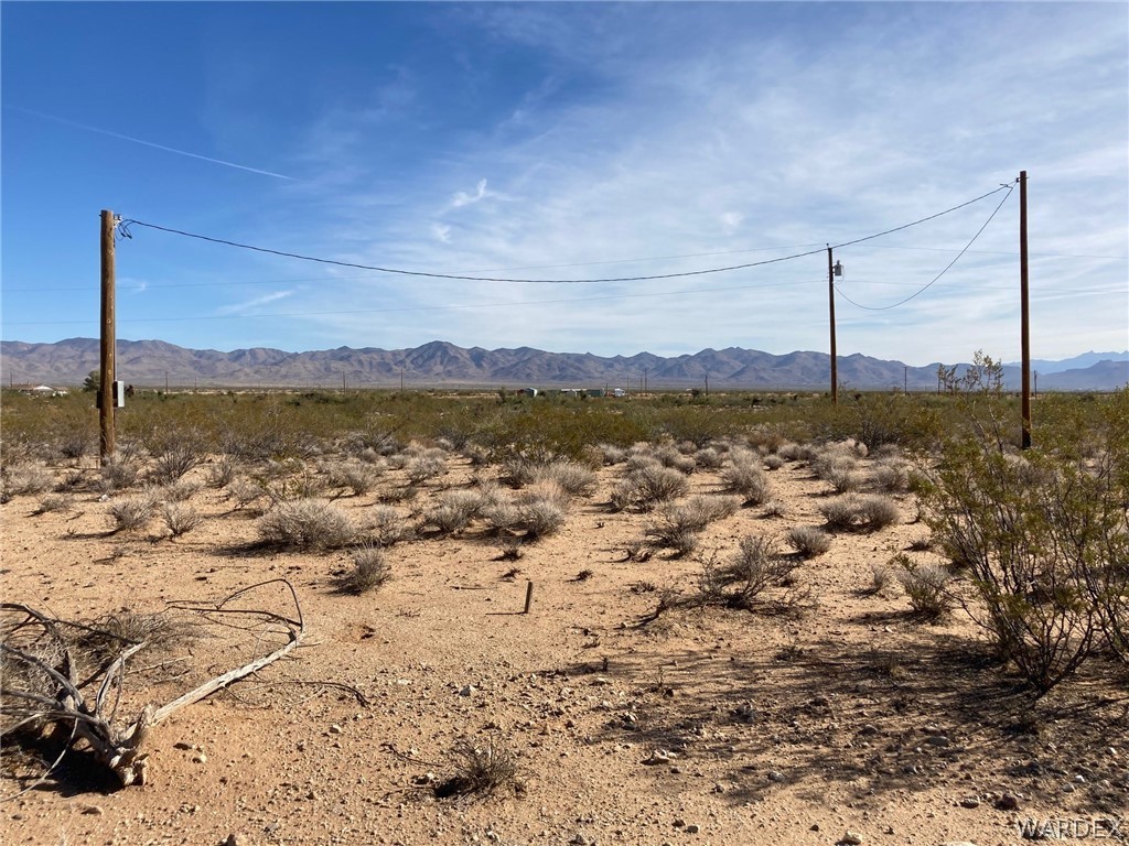 4554 Mormon Flat Road Golden Valley, AZ 86413 - Photo 2 of 22