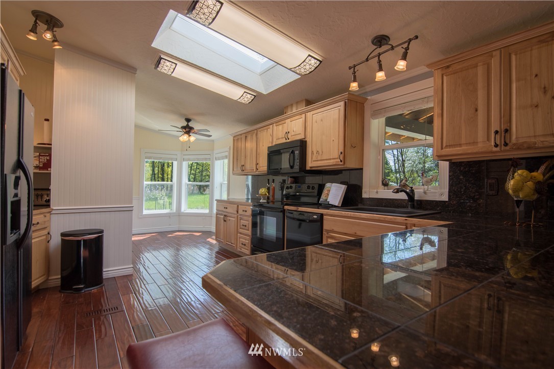 13232 Odell Road Northeast Duvall, WA 98019 - Photo 6 of 22 Gallery Image 6
