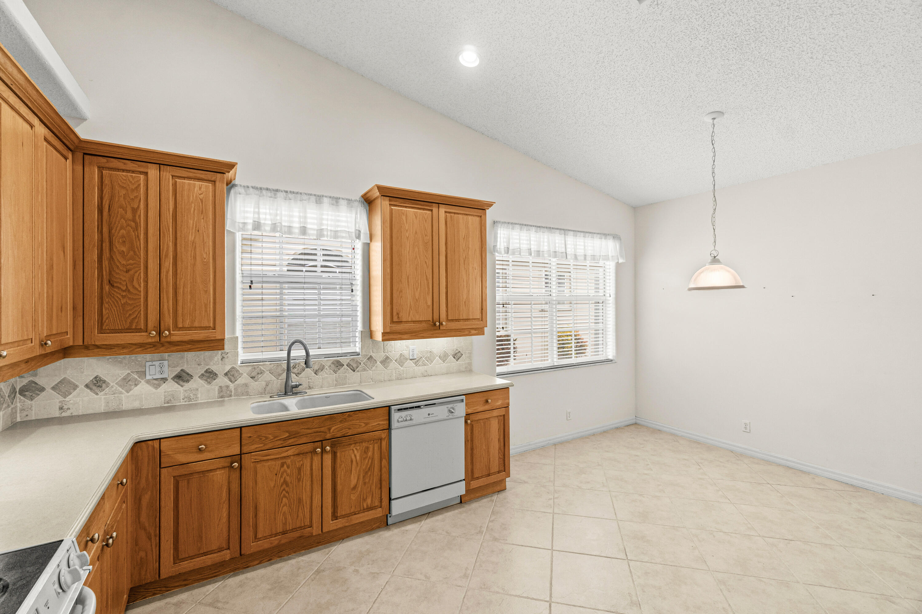 6252 Heliconia Road Delray Beach, FL 33484 - Photo 14 of 38 Kitchen 1