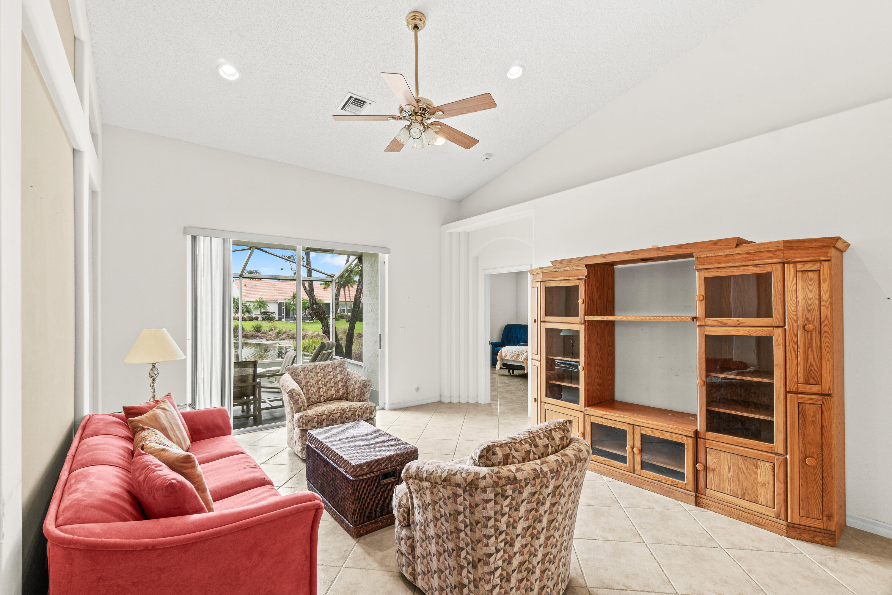 6252 Heliconia Road Delray Beach, FL 33484 - Photo 7 of 38 Livingroom 2