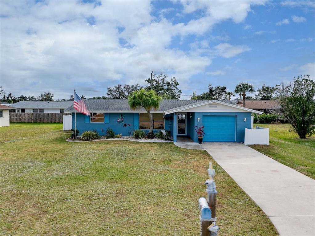 220 Morningside Road Venice, FL 34293 - Photo 3 of 76