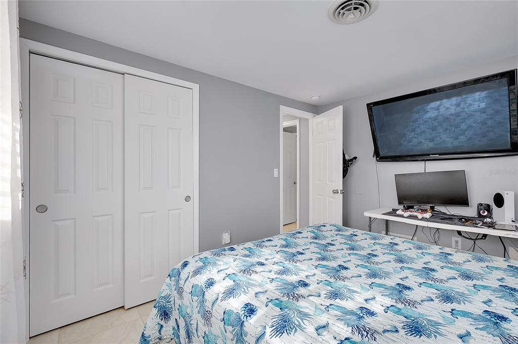 220 Morningside Road Venice, FL 34293 - Photo 37 of 76