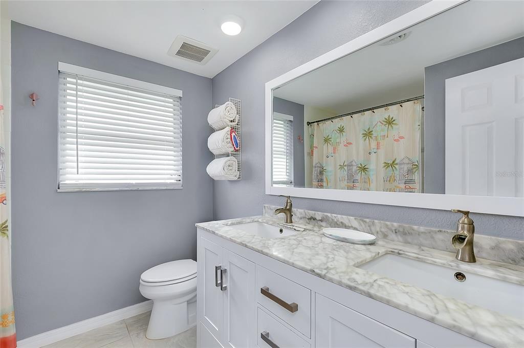 220 Morningside Road Venice, FL 34293 - Photo 39 of 76