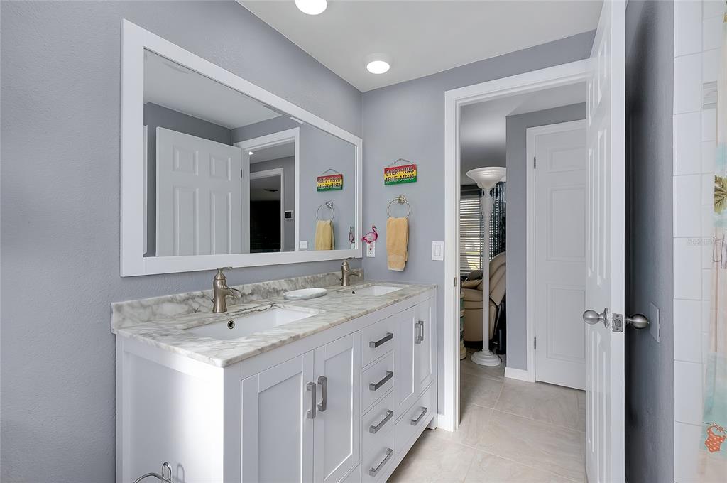 220 Morningside Road Venice, FL 34293 - Photo 40 of 76